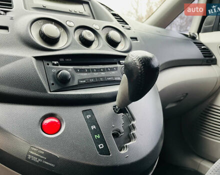 Черный Мицубиси Грандис, объемом двигателя 2.4 л и пробегом 188 тыс. км за 6800 $, фото 43 на Automoto.ua