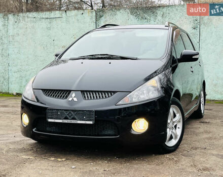 Черный Мицубиси Грандис, объемом двигателя 2.4 л и пробегом 188 тыс. км за 6800 $, фото 10 на Automoto.ua