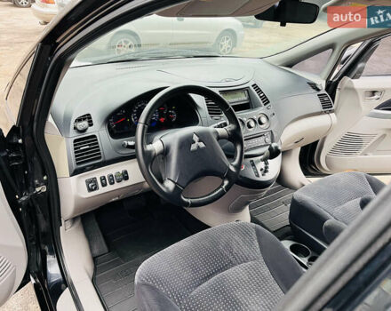 Черный Мицубиси Грандис, объемом двигателя 2.4 л и пробегом 188 тыс. км за 6800 $, фото 24 на Automoto.ua