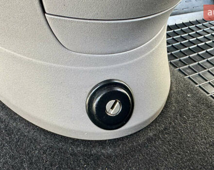 Черный Мицубиси Грандис, объемом двигателя 2.4 л и пробегом 121 тыс. км за 6450 $, фото 48 на Automoto.ua