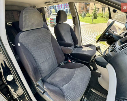 Черный Мицубиси Грандис, объемом двигателя 2.4 л и пробегом 121 тыс. км за 6450 $, фото 61 на Automoto.ua