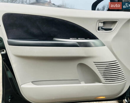 Черный Мицубиси Грандис, объемом двигателя 2.4 л и пробегом 188 тыс. км за 6800 $, фото 26 на Automoto.ua