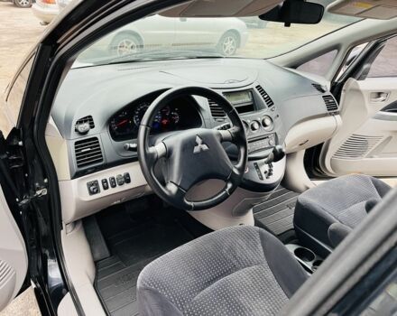 Чорний Міцубісі Грандіс, об'ємом двигуна 2.4 л та пробігом 188 тис. км за 6800 $, фото 15 на Automoto.ua