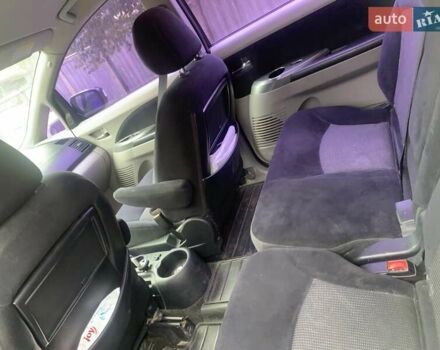 Черный Мицубиси Грандис, объемом двигателя 2.4 л и пробегом 209 тыс. км за 5500 $, фото 2 на Automoto.ua