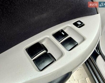 Черный Мицубиси Грандис, объемом двигателя 2.4 л и пробегом 323 тыс. км за 5999 $, фото 35 на Automoto.ua