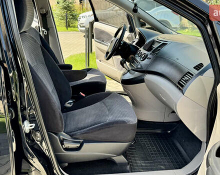 Черный Мицубиси Грандис, объемом двигателя 2.4 л и пробегом 121 тыс. км за 6450 $, фото 62 на Automoto.ua