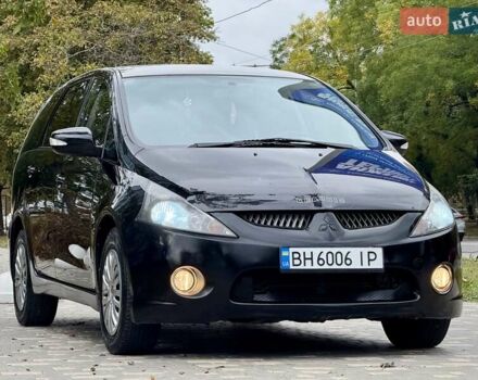 Черный Мицубиси Грандис, объемом двигателя 2.4 л и пробегом 323 тыс. км за 5999 $, фото 4 на Automoto.ua