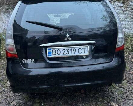 Чорний Міцубісі Грандіс, об'ємом двигуна 2.4 л та пробігом 270 тис. км за 3950 $, фото 5 на Automoto.ua