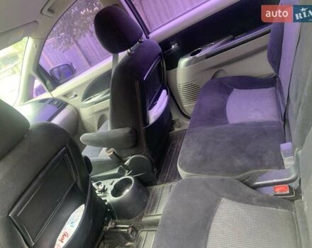 Черный Мицубиси Грандис, объемом двигателя 2.4 л и пробегом 209 тыс. км за 5500 $, фото 5 на Automoto.ua