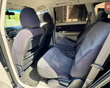 Черный Мицубиси Грандис, объемом двигателя 2.4 л и пробегом 121 тыс. км за 6450 $, фото 56 на Automoto.ua