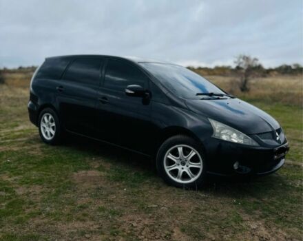 Черный Мицубиси Грандис, объемом двигателя 2 л и пробегом 355 тыс. км за 3500 $, фото 3 на Automoto.ua