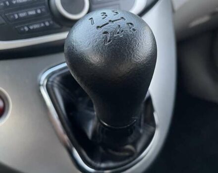 Черный Мицубиси Грандис, объемом двигателя 2.4 л и пробегом 49 тыс. км за 9250 $, фото 105 на Automoto.ua