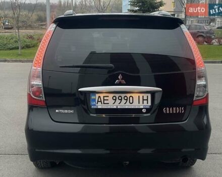 Чорний Міцубісі Грандіс, об'ємом двигуна 2.4 л та пробігом 144 тис. км за 9700 $, фото 4 на Automoto.ua