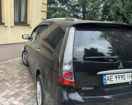 Чорний Міцубісі Грандіс, об'ємом двигуна 2.4 л та пробігом 137 тис. км за 9300 $, фото 2 на Automoto.ua