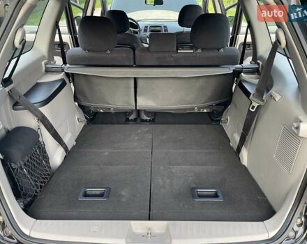 Черный Мицубиси Грандис, объемом двигателя 2.4 л и пробегом 49 тыс. км за 9250 $, фото 141 на Automoto.ua