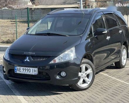 Черный Мицубиси Грандис, объемом двигателя 2.4 л и пробегом 137 тыс. км за 10700 $, фото 2 на Automoto.ua