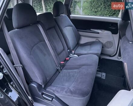 Черный Мицубиси Грандис, объемом двигателя 2.4 л и пробегом 49 тыс. км за 9250 $, фото 184 на Automoto.ua