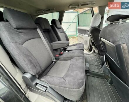 Черный Мицубиси Грандис, объемом двигателя 2.4 л и пробегом 185 тыс. км за 5899 $, фото 28 на Automoto.ua