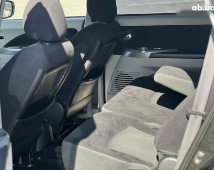 Черный Мицубиси Грандис, объемом двигателя 2.4 л и пробегом 137 тыс. км за 10700 $, фото 16 на Automoto.ua