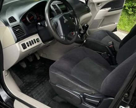 Черный Мицубиси Грандис, объемом двигателя 2.38 л и пробегом 250 тыс. км за 5100 $, фото 11 на Automoto.ua