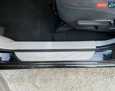 Черный Мицубиси Грандис, объемом двигателя 2.4 л и пробегом 49 тыс. км за 9250 $, фото 155 на Automoto.ua