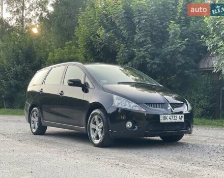 Черный Мицубиси Грандис, объемом двигателя 2.4 л и пробегом 49 тыс. км за 9250 $, фото 5 на Automoto.ua