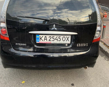 Чорний Міцубісі Грандіс, об'ємом двигуна 2.38 л та пробігом 190 тис. км за 6500 $, фото 8 на Automoto.ua