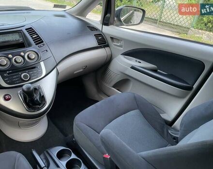 Черный Мицубиси Грандис, объемом двигателя 2.4 л и пробегом 49 тыс. км за 9250 $, фото 89 на Automoto.ua