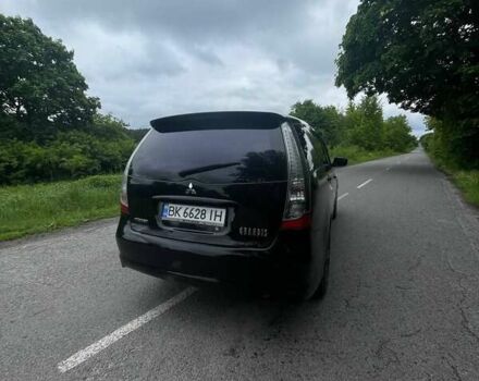 Черный Мицубиси Грандис, объемом двигателя 2.38 л и пробегом 250 тыс. км за 5100 $, фото 2 на Automoto.ua