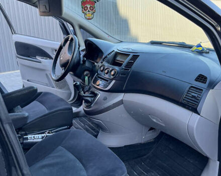 Черный Мицубиси Грандис, объемом двигателя 2.4 л и пробегом 290 тыс. км за 4600 $, фото 7 на Automoto.ua