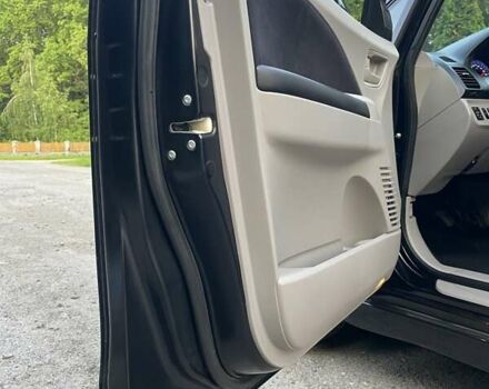 Черный Мицубиси Грандис, объемом двигателя 2.4 л и пробегом 49 тыс. км за 9250 $, фото 152 на Automoto.ua