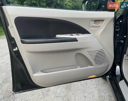 Черный Мицубиси Грандис, объемом двигателя 2.4 л и пробегом 49 тыс. км за 9250 $, фото 153 на Automoto.ua