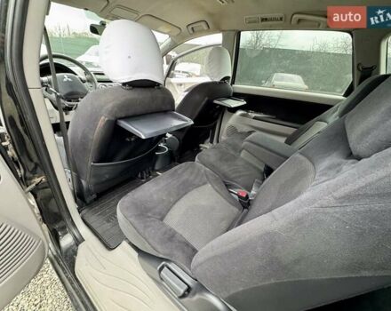 Черный Мицубиси Грандис, объемом двигателя 2.4 л и пробегом 185 тыс. км за 5899 $, фото 26 на Automoto.ua