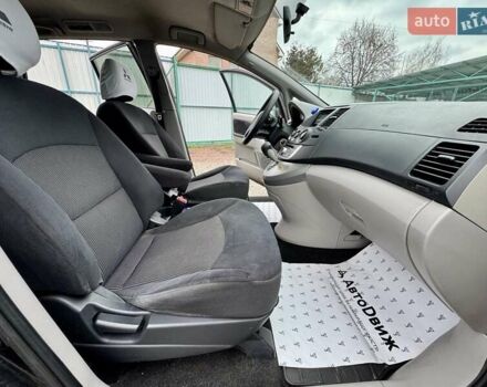 Черный Мицубиси Грандис, объемом двигателя 2.4 л и пробегом 185 тыс. км за 5899 $, фото 31 на Automoto.ua