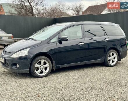 Черный Мицубиси Грандис, объемом двигателя 2.4 л и пробегом 185 тыс. км за 5899 $, фото 1 на Automoto.ua