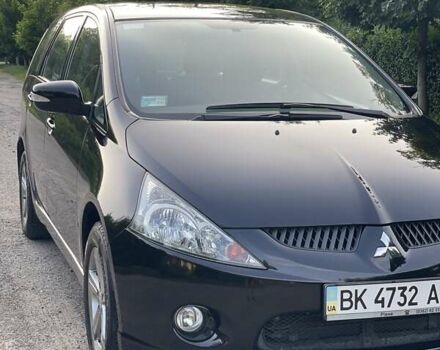 Черный Мицубиси Грандис, объемом двигателя 2.4 л и пробегом 49 тыс. км за 9250 $, фото 39 на Automoto.ua