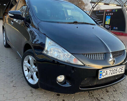 Черный Мицубиси Грандис, объемом двигателя 1.97 л и пробегом 377 тыс. км за 6999 $, фото 2 на Automoto.ua