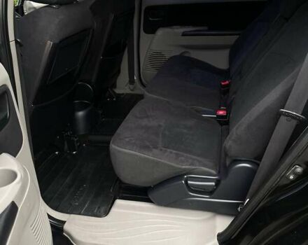 Черный Мицубиси Грандис, объемом двигателя 2.38 л и пробегом 250 тыс. км за 5100 $, фото 10 на Automoto.ua