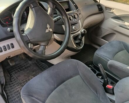 Чорний Міцубісі Грандіс, об'ємом двигуна 2 л та пробігом 249 тис. км за 5350 $, фото 5 на Automoto.ua