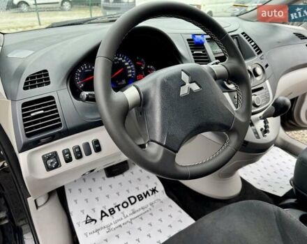 Черный Мицубиси Грандис, объемом двигателя 2.4 л и пробегом 185 тыс. км за 5899 $, фото 22 на Automoto.ua