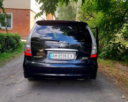Чорний Міцубісі Грандіс, об'ємом двигуна 2 л та пробігом 300 тис. км за 7300 $, фото 1 на Automoto.ua