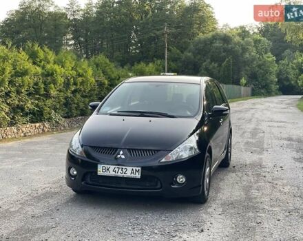 Черный Мицубиси Грандис, объемом двигателя 2.4 л и пробегом 49 тыс. км за 9250 $, фото 6 на Automoto.ua