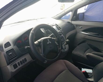 Черный Мицубиси Грандис, объемом двигателя 2.4 л и пробегом 272 тыс. км за 7000 $, фото 8 на Automoto.ua