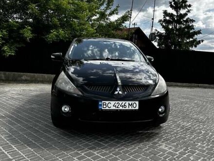 Чорний Міцубісі Грандіс, об'ємом двигуна 2.4 л та пробігом 217 тис. км за 5900 $, фото 1 на Automoto.ua
