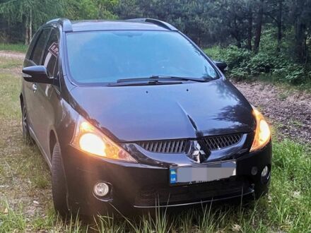 Черный Мицубиси Грандис, объемом двигателя 2.4 л и пробегом 209 тыс. км за 5500 $, фото 1 на Automoto.ua
