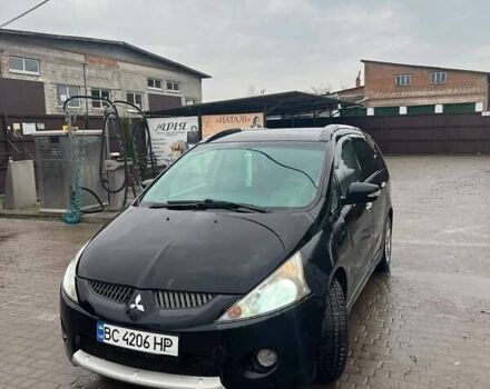 Чорний Міцубісі Грандіс, об'ємом двигуна 2 л та пробігом 340 тис. км за 5300 $, фото 1 на Automoto.ua