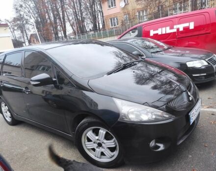 Черный Мицубиси Грандис, объемом двигателя 2.4 л и пробегом 320 тыс. км за 5700 $, фото 1 на Automoto.ua