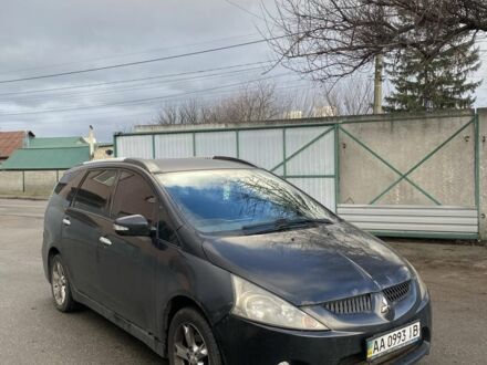 Черный Мицубиси Грандис, объемом двигателя 2.4 л и пробегом 430 тыс. км за 4000 $, фото 1 на Automoto.ua