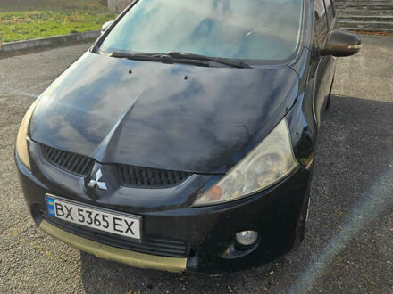 Черный Мицубиси Грандис, объемом двигателя 1.97 л и пробегом 340 тыс. км за 5500 $, фото 1 на Automoto.ua