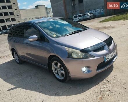 Фиолетовый Мицубиси Грандис, объемом двигателя 2.4 л и пробегом 327 тыс. км за 5300 $, фото 2 на Automoto.ua